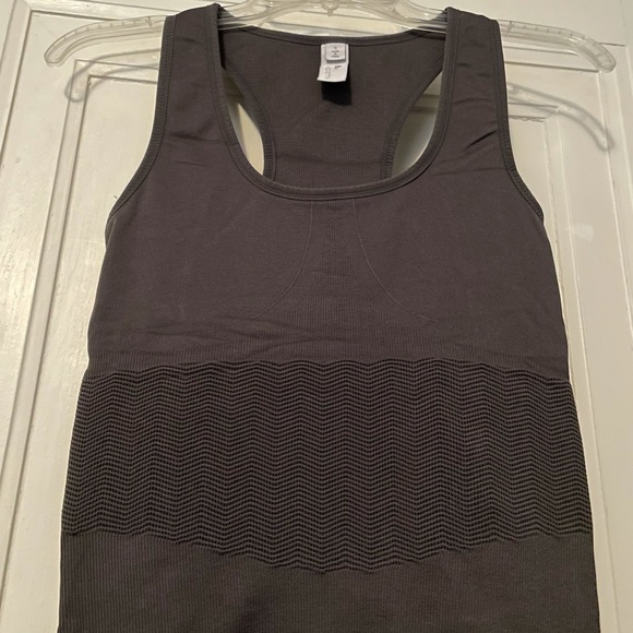 Adidas by Stella McCartney NWOT Matching Set Athletic Tank and Leggings - Picture 3 of 14